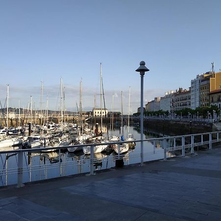 El Rincon Del Puerto Apartment Gijon Exterior photo