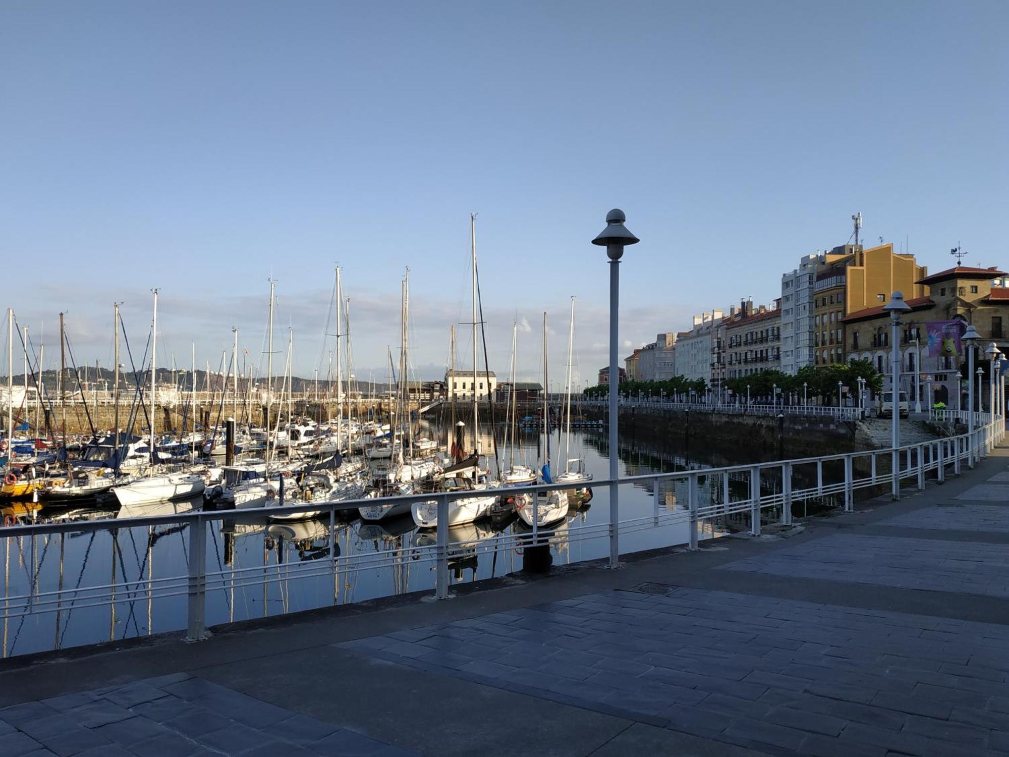 El Rincon Del Puerto Apartment Gijon Exterior photo
